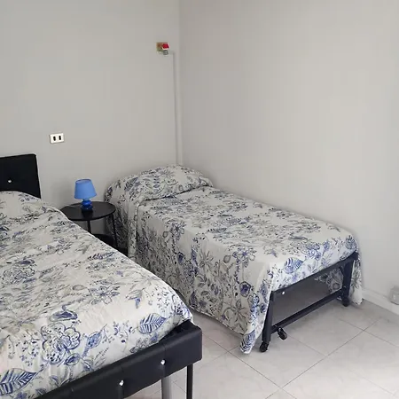 Casa Mariella Apartment *