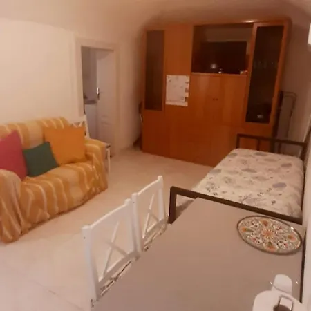 Casa Mariella Apartment *